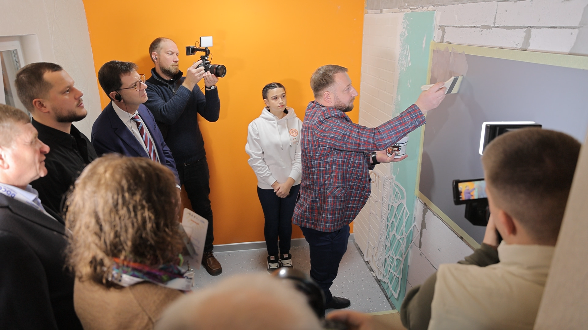 “Ми захотіли створити для дітей такі умови в школі, щоб вони могли досліджувати світ професій на практиці”, – Валентина Полторак, менеджерка швейцарсько-українського проєкту DECIDE - зображення